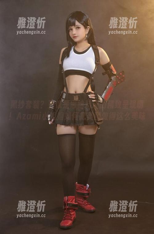 Azami 黑纱套装?更像是黑暗料理的精致呈现啊!Azami小姐姐如何把美图做得这么美味的?