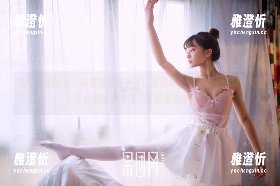 GIRLT果团网-莫雅淇 GIRLT果团网 - 高清资源集中营:莫雅淇灰丝来袭,绝对能勾起你心底的小悸动,真的是没谁了。