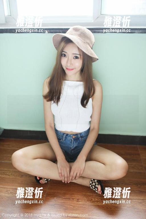 MyGirl美媛馆-伊小七MoMo MyGirl美媛馆 - 别眨眼,伊小七MoMo短裤闪亮登场,精选合集让人心动!