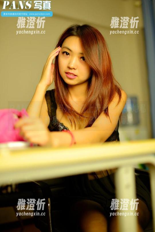 PANS写真-娃娃 PANS写真 - 当娃娃遇上天台:分享她私藏的写真集,阳光下的梦幻瞬间!