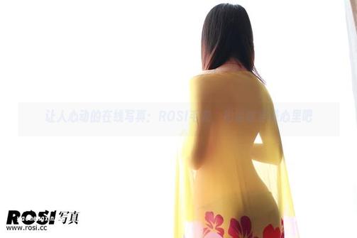ROSI写真 让人心动的在线写真:ROSI毛衣,把温暖穿进心里吧