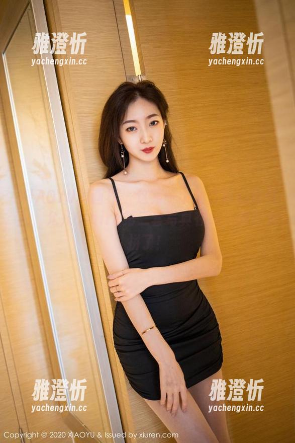 XIAOYU语画界-允儿Claire XIAOYU语画界 - 这第一个动作真心吸引人,允儿Claire第二套写真在线,美图太拼了!
