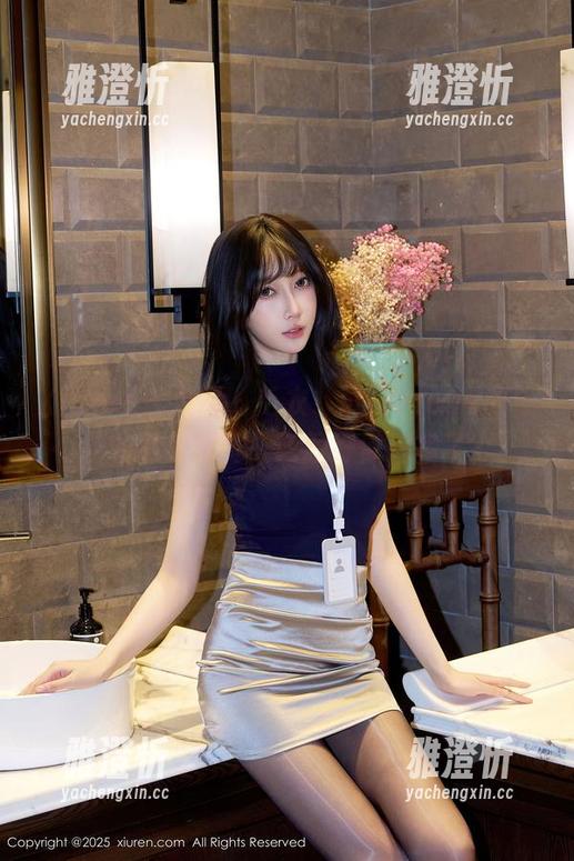 Xiuren秀人网-可乐Vicky Xiuren秀人网 - 毛衣、可乐Vicky和隐秘的私房写真,话题好像跑偏了?