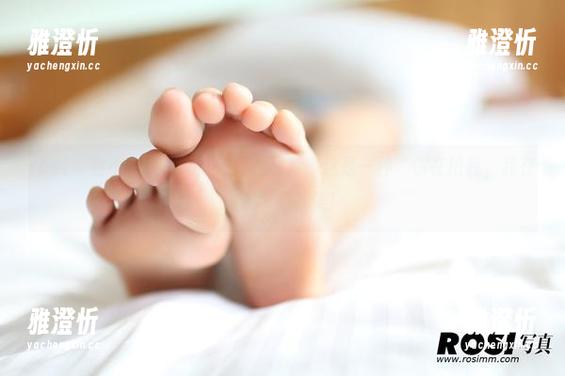 rosi-小莉 rosi - 看小莉做瑜伽:这不是写真,这是一种“你在拍我,我在瑜伽”的默契!