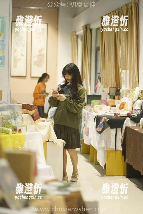 初夏女神-依依 初夏女神 - 别小看,依依的镂空写真作品其实藏着不少故事哦