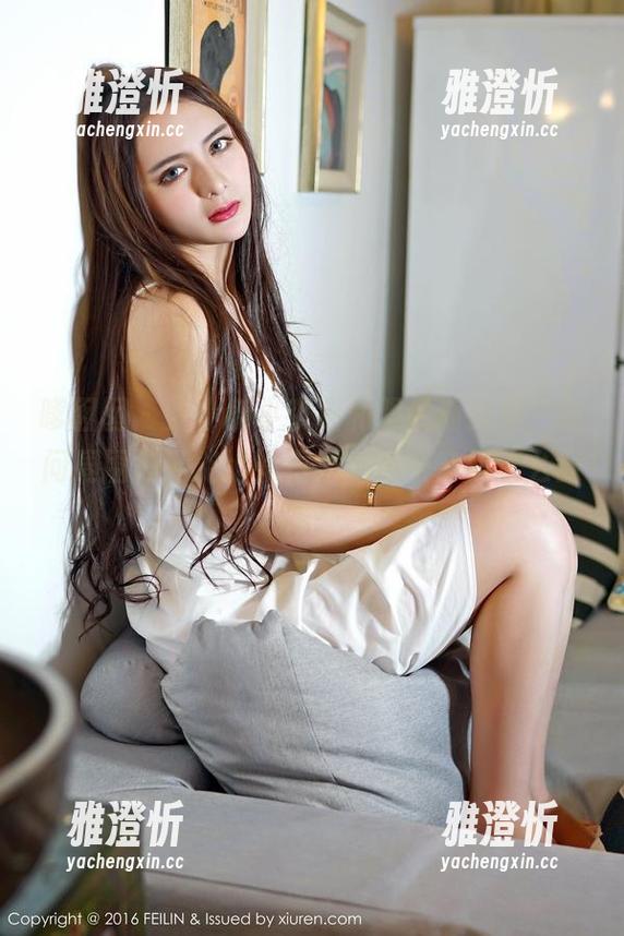 嗲囡囡 - 梦小楠小夜猫和服最新合集，敢问周围谁还能比她更会把线条穿得这么舒服？