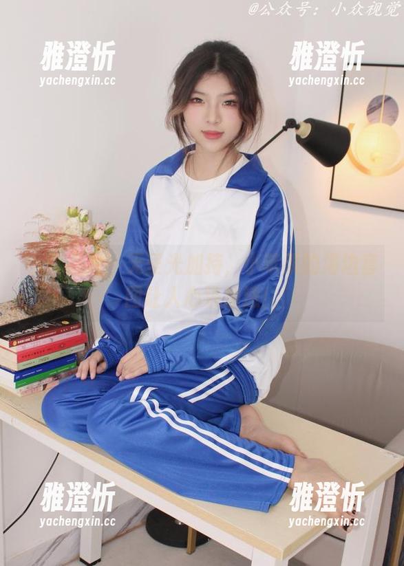 小众视觉-小苹果 小众视觉 - 无圣光加持,小苹果的海边套图让人心跳加速!