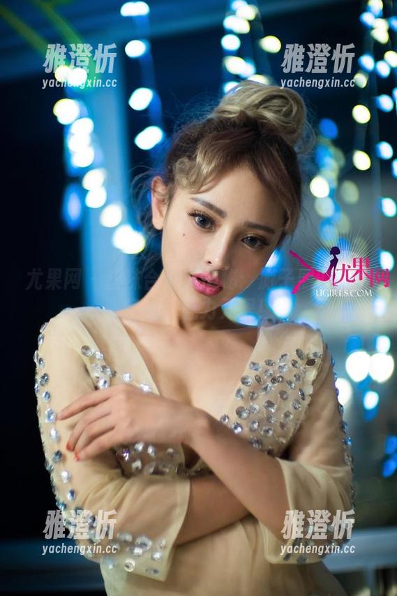 尤果网-游子熙 尤果网 - 丝袜合集大揭秘:游子熙的脚步轻盈,魅力无限!