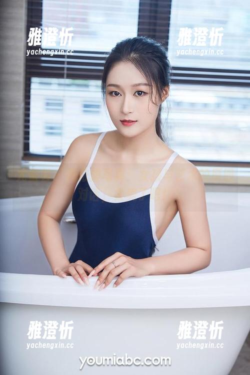 尤蜜荟-黄依婷 尤蜜荟 - 黄依婷写真:女孩与艺术的原图对话,太美了吧!