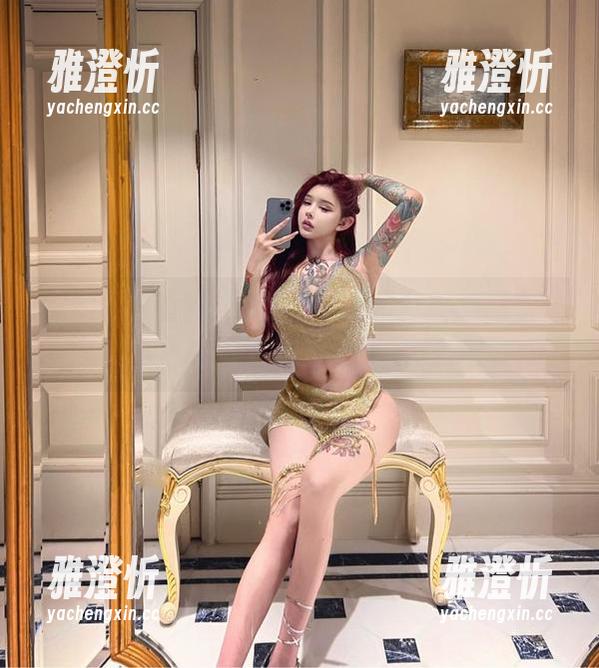 希希Gina 微密圈 - 瞧瞧!希希Gina的自拍美图合集,简直比我早上的咖啡还提神!