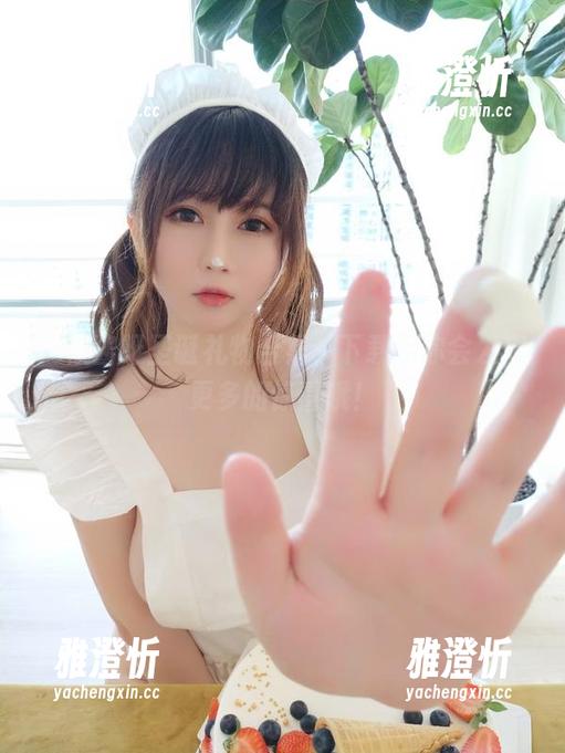 是依酱呀圣诞礼物合集，下载后你会发现更多的惊喜哦！