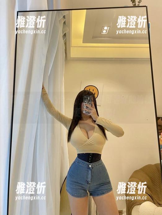 是可馨吖 微密圈 - 身心合一,下载是可馨吖的瑜伽美图,顺便加点自恋!
