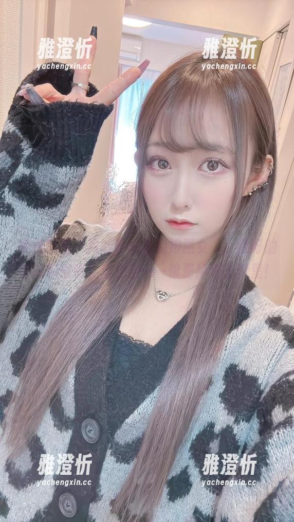 月城委员会 免费原图“月城委员会狐娘巫女”,说好的清新脱俗呢?这感觉……像是掉进了梦里!