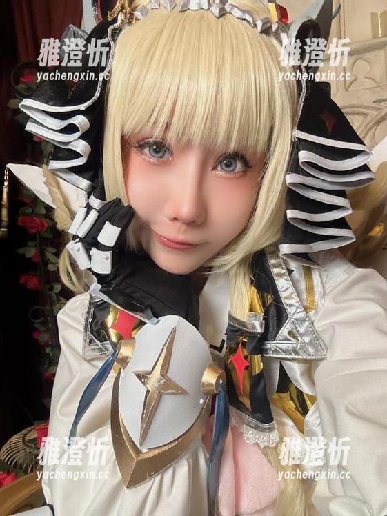 杨衣yangyi 白色妖姬?不,是杨衣yangyi!她的cos照片真想让我为她送个白旗!