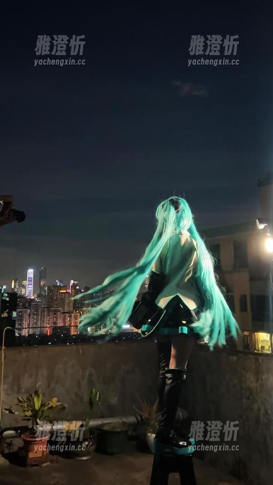 狐玖玖 狐玖玖的碧蓝航线赤城写真,简直是梦幻与现实的融合!这应该怎么形容呢?