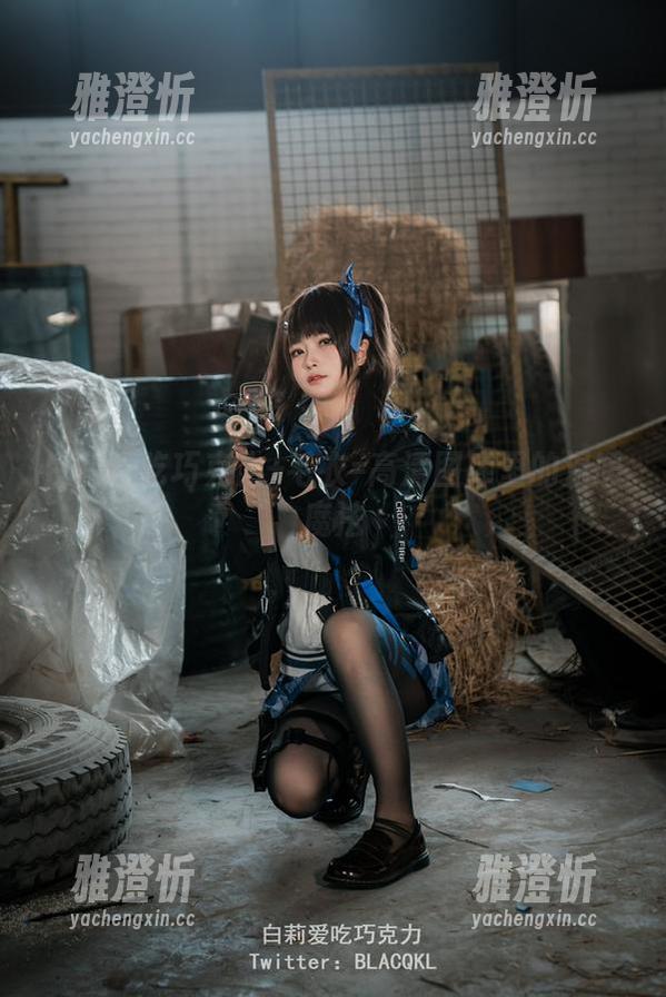 白莉爱吃巧克力 白莉爱吃巧克力+毛衣=高清图库里的温暖魔法