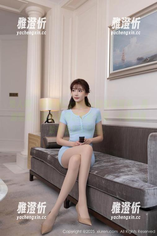秀人网-杨紫嫣Cynthia 秀人网 - 杨紫嫣Cynthia的校服写真,高清壁纸,真心觉得这画面太美,不敢想象如果是在校园里。