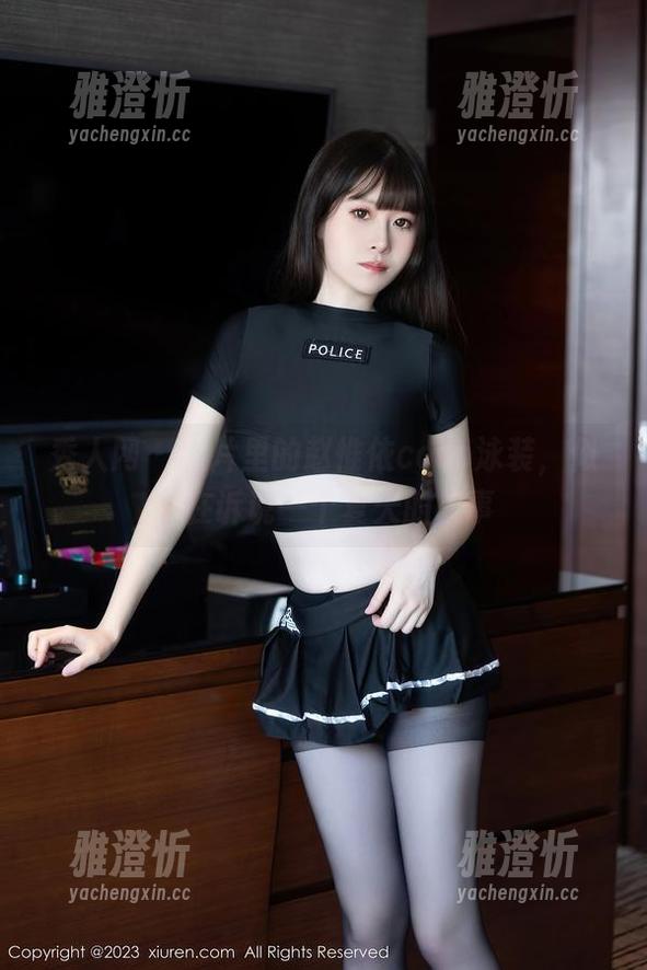 秀人网-赵惟依coco 秀人网 - 图片里的赵惟依coco泳装,似乎在诉说一个夏天的故事
