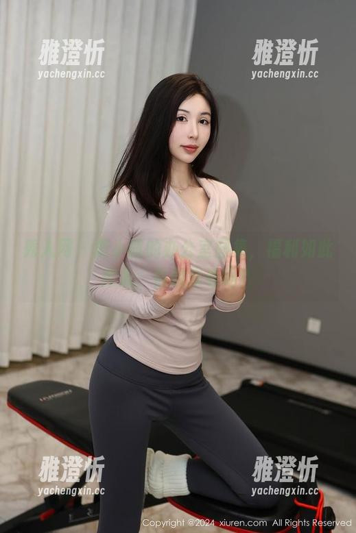秀人网-鹿小茜 秀人网 - 鹿小茜的办公室图集,福利如此撩人,你敢来看吗?