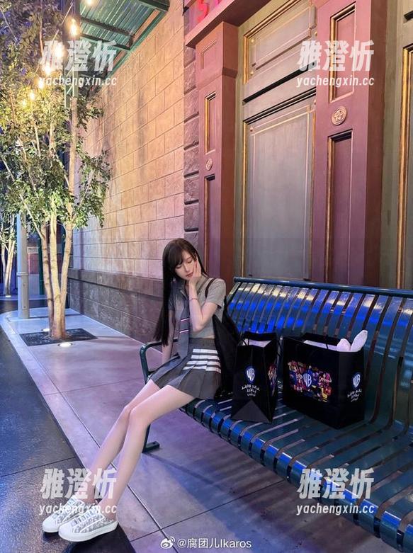 腐团儿Ikaros 在线探秘腐团儿Ikaros的舰队colletion岛风——这美图简直把我给迷晕了!
