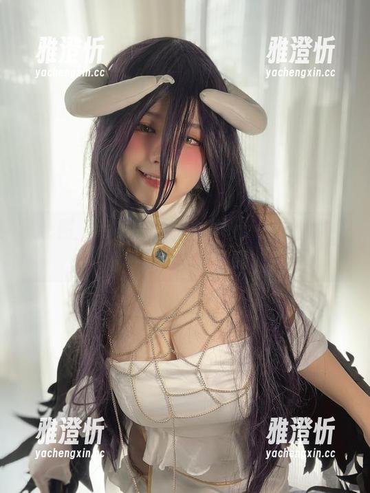 葱油饼er 微密圈 - 毛衣中的葱油饼er:一套作品,时尚与美味共舞