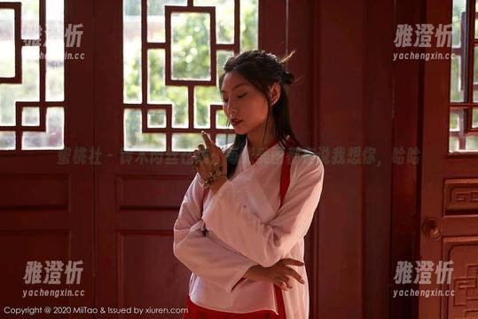 蜜桃社-铃木 蜜桃社 - 铃木肉丝在线:每张美图都在说我想你,哈哈