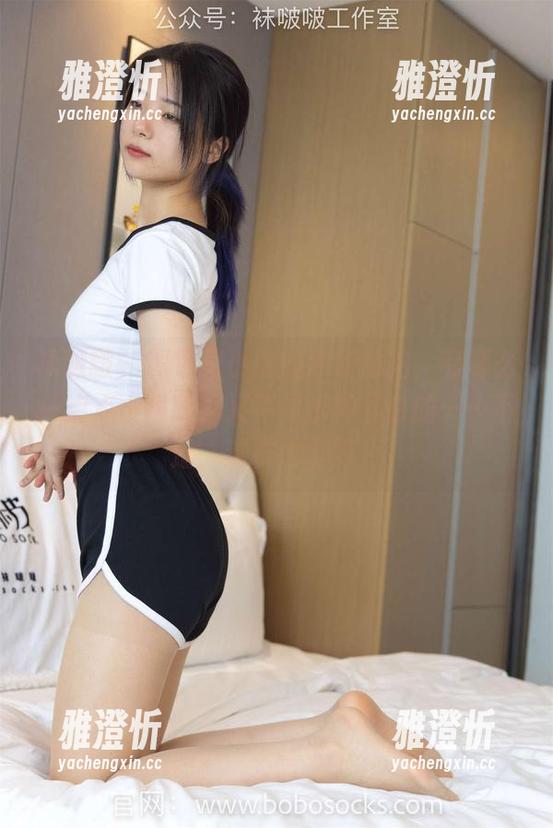 袜啵啵-小淳 袜啵啵 - 图包里小淳的泳衣私拍,有那么一点点小暧昧,又不是那种直白的……不过,这样也挺好!