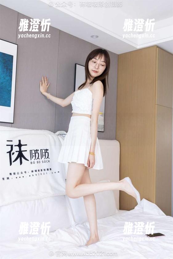 袜啵啵 - 不要错过！稚予灰丝花絮版，免费图片带你走进灰色的梦境！