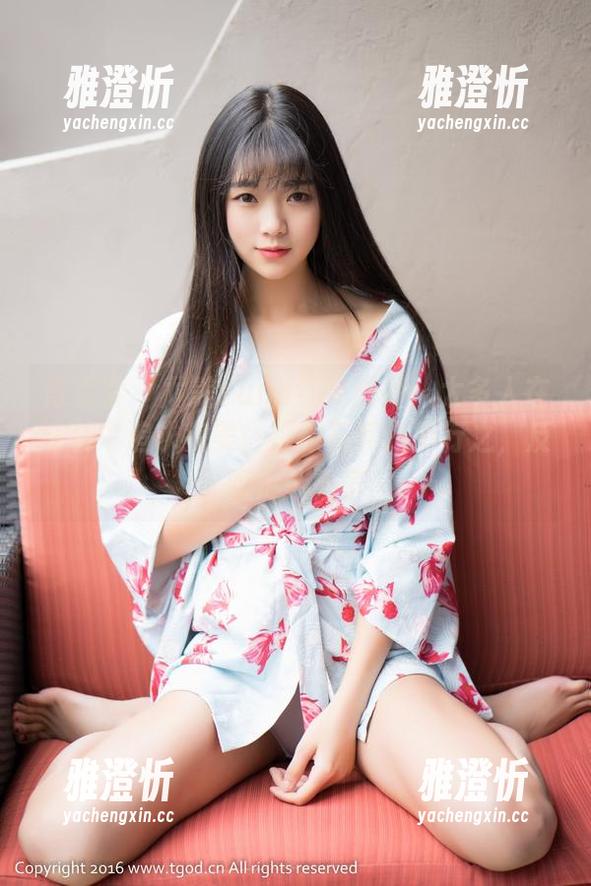 青豆客-尤美Yumi 青豆客 - 尤美Yumi泳装照片:太多人在泳装中追求完美,她却反其道而行之,反而更迷人了