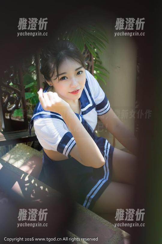 青豆客-绮里嘉 青豆客 - 穿上围裙的绮里嘉,最新女仆作品让人心动不已!