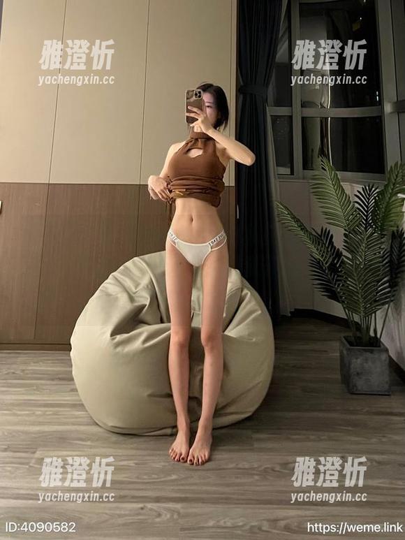 黎允熙baby 微密圈 - 黎允熙baby的私拍合集,柠檬黄的色彩,瞬间让人想到夏天的喝的酸酸甜甜的饮料!