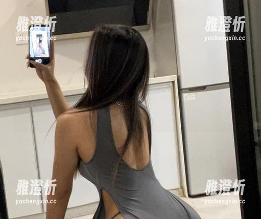 黑饱宝 微密圈 - 黑饱宝分享裤里丝照,居然让人有些晕乎乎的感觉。